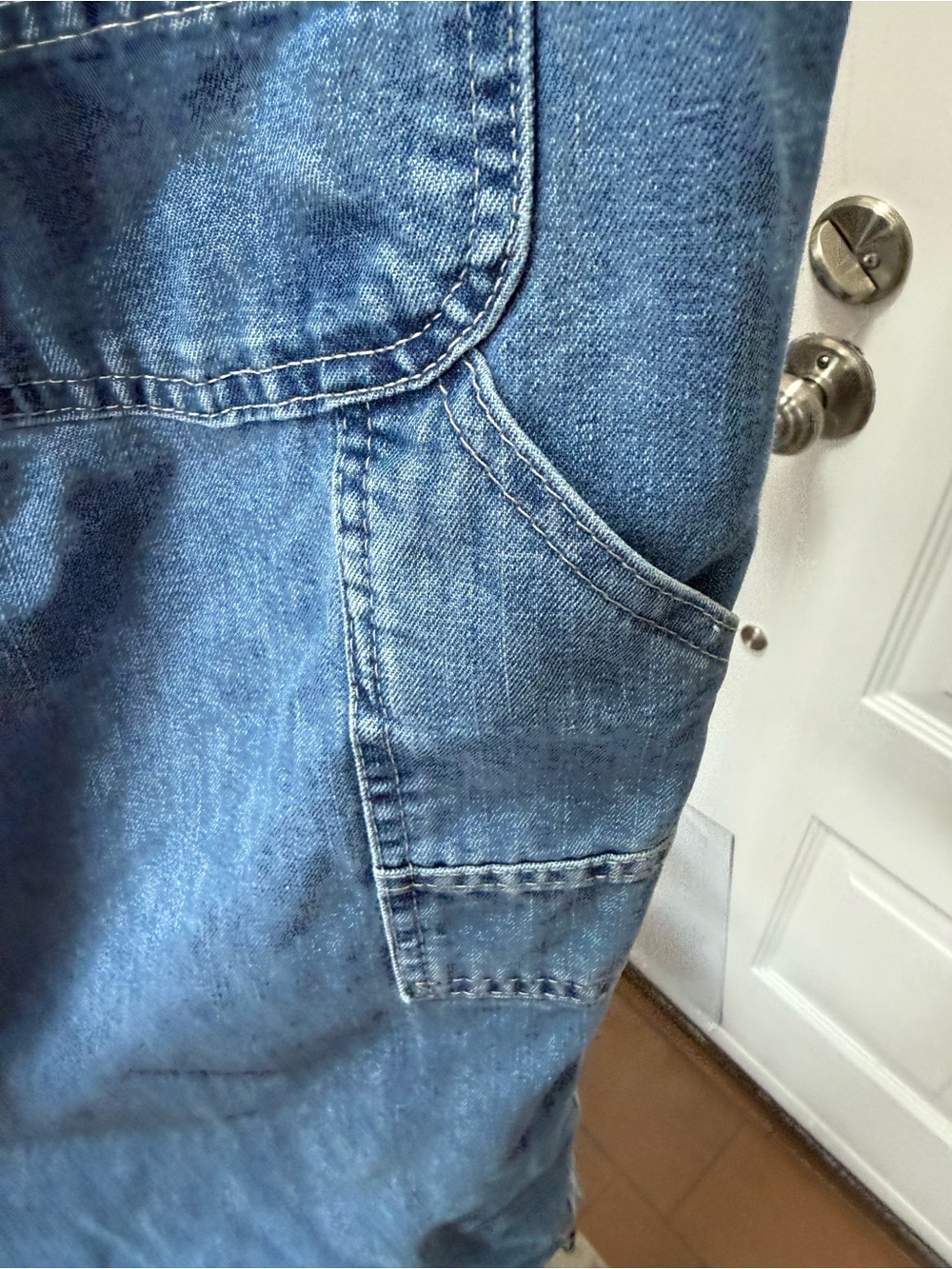 Lee Women's Medium Blue Denim Capris - Picture 5 of 11